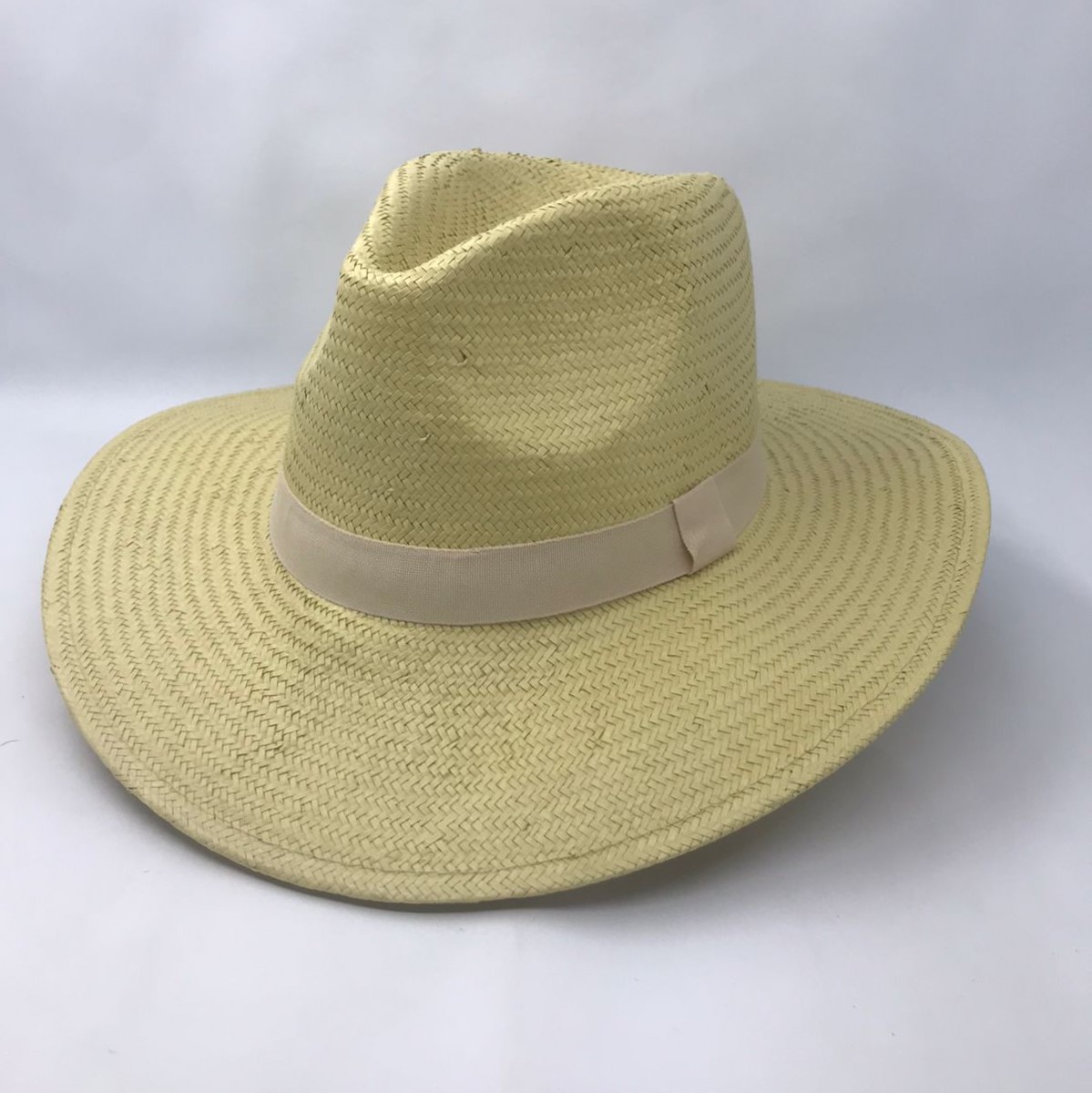 RH09 - Sombrero de Paja